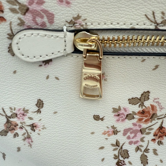 Coach Gallery Large Tote with Rose Bouquet Print #91023 - Picture 5 of 13